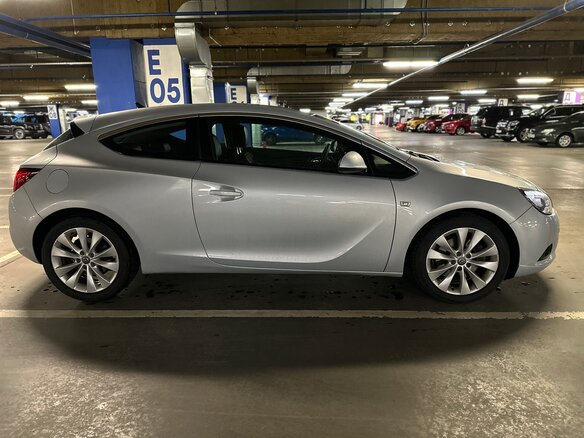 2012 Opel Astra GTC J Рестайлинг, серебристый, 990000 рублей - вид 8