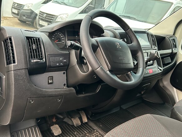 2019 Peugeot Boxer, серебристый, 2990000 рублей - вид 8