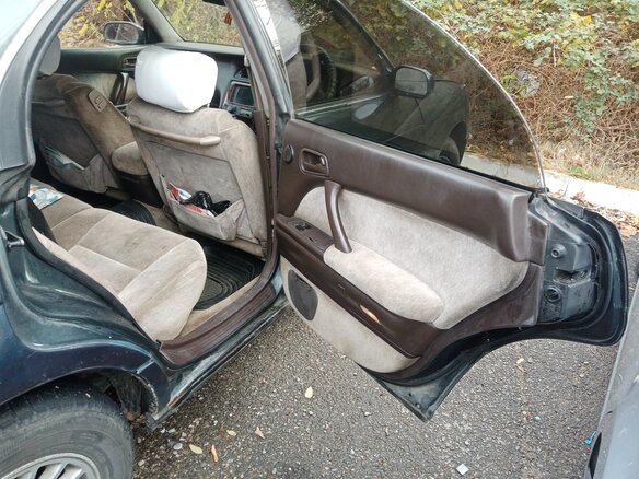 1993 Toyota Crown IX (S140), зелёный, 600000 рублей - вид 12