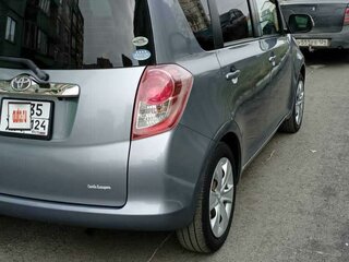 2010 Toyota Ractis I, серый, 1200000 рублей, вид 3