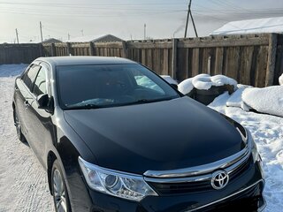 2017 Toyota Camry VII (XV50) Рестайлинг 2, чёрный, 2500000 рублей, вид 2