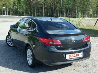 2013 Opel Astra J Рестайлинг, чёрный, 640000 рублей, вид 5