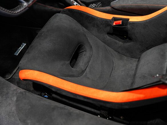 2026 McLaren 750S, оранжевый, 42900000 рублей - вид 30