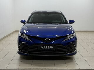 2022 Toyota Camry VIII (XV70) Рестайлинг, синий, 3055000 рублей, вид 2