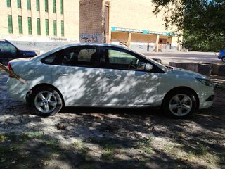 2011 Ford Focus II Рестайлинг, белый, 890000 рублей, вид 3