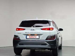 2022 Hyundai Kona I Рестайлинг, белый, 2260000 рублей, вид 4