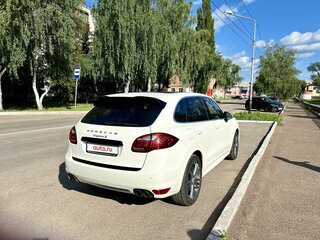 2010 Porsche Cayenne S II (958), белый, 2150000 рублей, вид 5