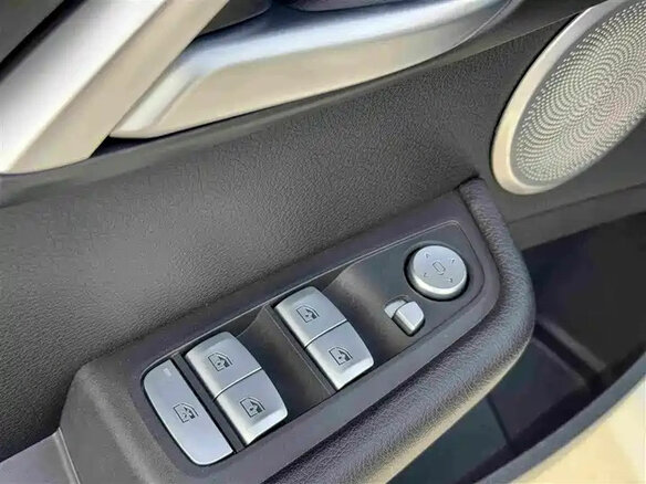 2023 BMW 1 серии 120i III (F52) Рестайлинг, белый, 1600999 рублей - вид 11