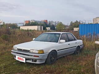 1986 Toyota Vista II (V20), белый, 250000 рублей, вид 1