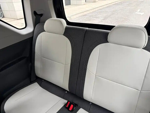 2026 Geely Panda Mini I, чёрный, 850000 рублей - вид 12