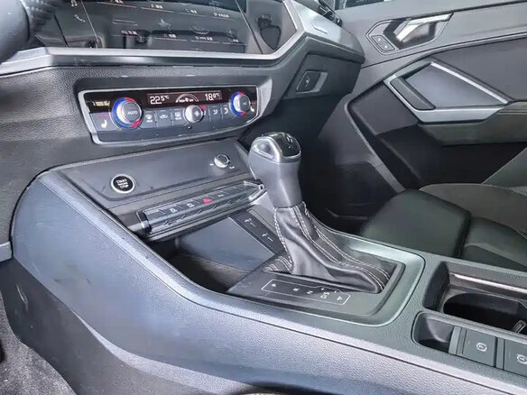 2022 Audi Q3 35 TFSI II (F3), серый, 2090606 рублей - вид 14