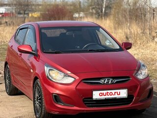 2011 Hyundai Solaris I, красный, 750000 рублей, вид 3