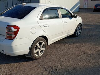 2013 Chevrolet Cobalt II, белый, 500000 рублей, вид 4