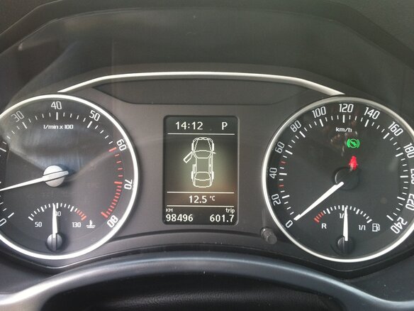 2011 Skoda Octavia II (A5) Рестайлинг, жёлтый - вид 3