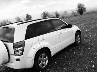 2006 Suzuki Grand Vitara II, белый, 750000 рублей, вид 2