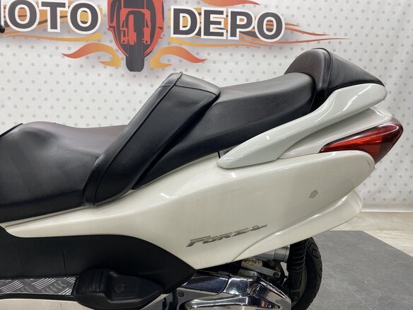 2004 Honda Forza, белый, 222000 рублей - вид 11