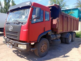 2011 FAW J5 CA3252/3253, красный, 1500000 рублей, вид 3