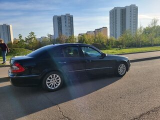 2008 Mercedes-Benz E-Класс 220 III (W211, S211) Рестайлинг, чёрный, 700000 рублей, вид 4