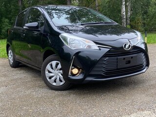 2018 Toyota Vitz III (XP130) Рестайлинг, чёрный, 1130000 рублей, вид 1