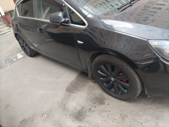 2010 Opel Astra J, чёрный, 630000 рублей - вид 5