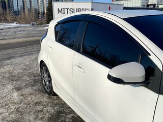 2015 Toyota Aqua I Рестайлинг, белый, 1100000 рублей, вид 4