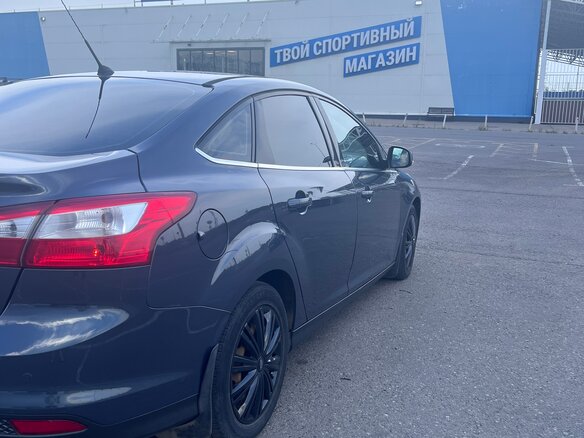 2013 Ford Focus III, серый, 930000 рублей - вид 3
