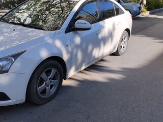 2012 Chevrolet Cruze I, белый, 850000 рублей, вид 4