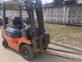 2005 Toyota Газовые и газ-бензиновые, оранжевый, 492448 рублей, вид 1