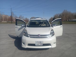 2011 Toyota ISis I Рестайлинг, белый, 1500000 рублей, вид 2