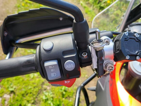 2011 BMW F 800 GS, оранжевый, 720000 рублей - вид 6