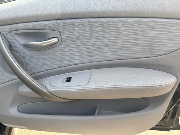 2009 BMW 1 серии 116i I (E81/E82/E87/E88) Рестайлинг, чёрный, 740000 рублей - вид 14
