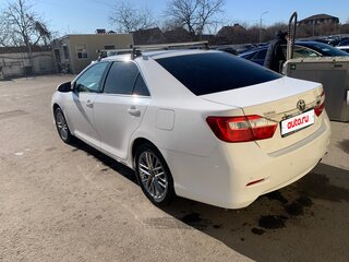 2014 Toyota Camry VII (XV50), белый, 1800000 рублей, вид 3