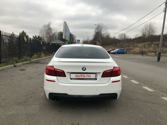 2013 BMW 5 серии 530d xDrive VI (F10/F11/F07) Рестайлинг, белый - вид 9
