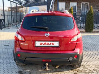 2010 Nissan Qashqai I Рестайлинг, красный, 950000 рублей, вид 4