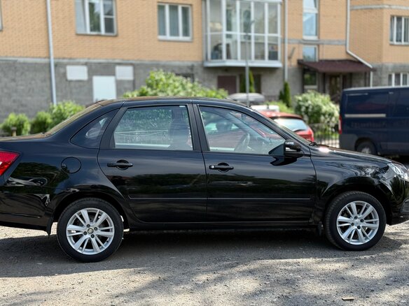 2022 Lada (ВАЗ) Granta I Рестайлинг, чёрный, 800000 рублей - вид 6