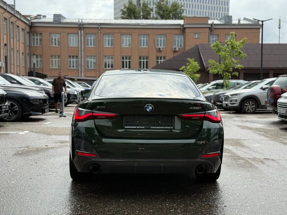 2023 BMW 4 серии Gran Coupe 430i xDrive G22, G23, G26, зелёный, 6060000 рублей - вид 5