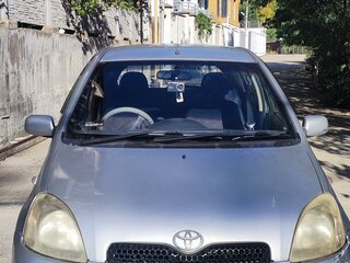 2001 Toyota Vitz I (P10), серебристый, 380000 рублей, вид 1