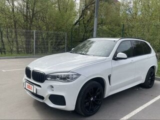 2016 BMW X5 50i III (F15), белый, 3250000 рублей, вид 1