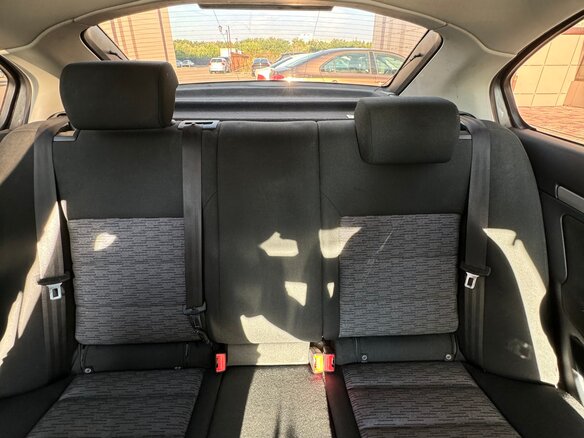 2012 Skoda Octavia II (A5) Рестайлинг, серый, 995000 рублей - вид 16