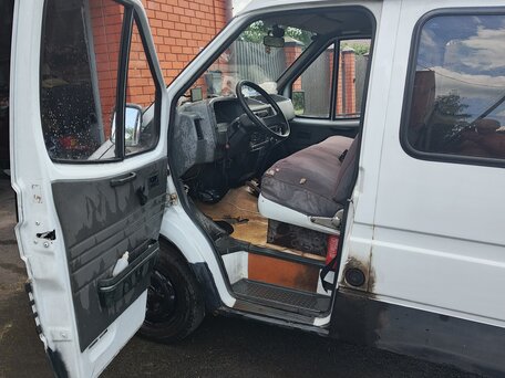 1989 Ford Transit, белый, 349999 рублей, вид 3