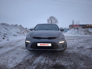 2019 Kia Rio IV, серый, 1500000 рублей, вид 3