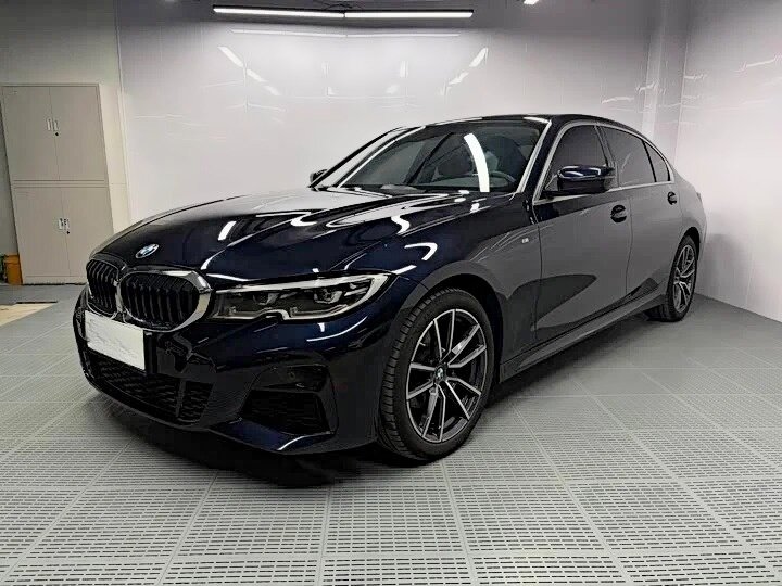 Открыть фотографии: BMW 3 серии VII (G2x)