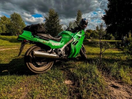 1989 Suzuki GSX 1100, зелёный, 150000 рублей, вид 5