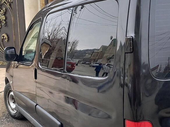 2010 Peugeot Partner I Рестайлинг, чёрный, 390000 рублей - вид 3