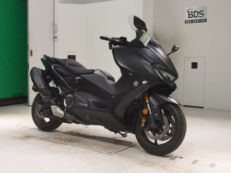 2020 Yamaha TMAX, чёрный, 900000 рублей, вид 3