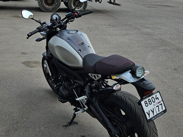 2017 Yamaha XSR900, серебристый, 800000 рублей - вид 2
