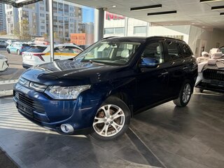 2013 Mitsubishi Outlander III, синий, 1140000 рублей, вид 1