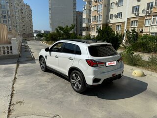 2020 Mitsubishi ASX I Рестайлинг 3, белый, 1690000 рублей, вид 3