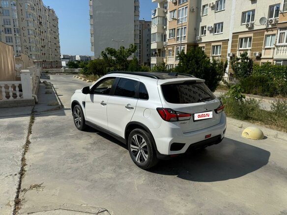 2020 Mitsubishi ASX I Рестайлинг 3, белый, 1700000 рублей - вид 2