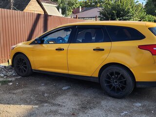 2016 Ford Focus III Рестайлинг, золотистый, 595000 рублей, вид 3